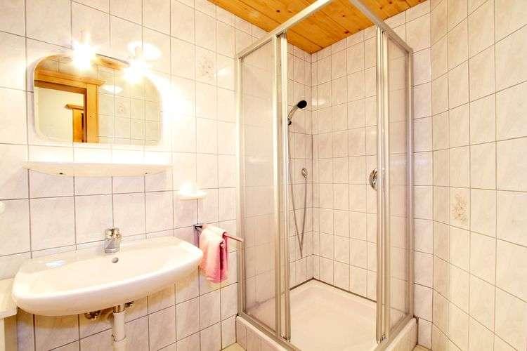 Bad mit Dusche